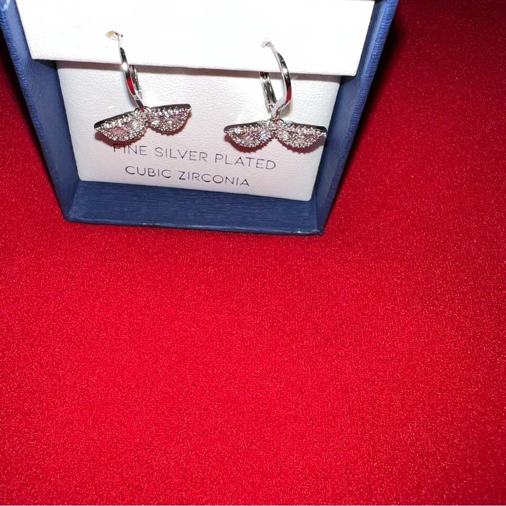 Authentic NIB - Picture 3 of 3